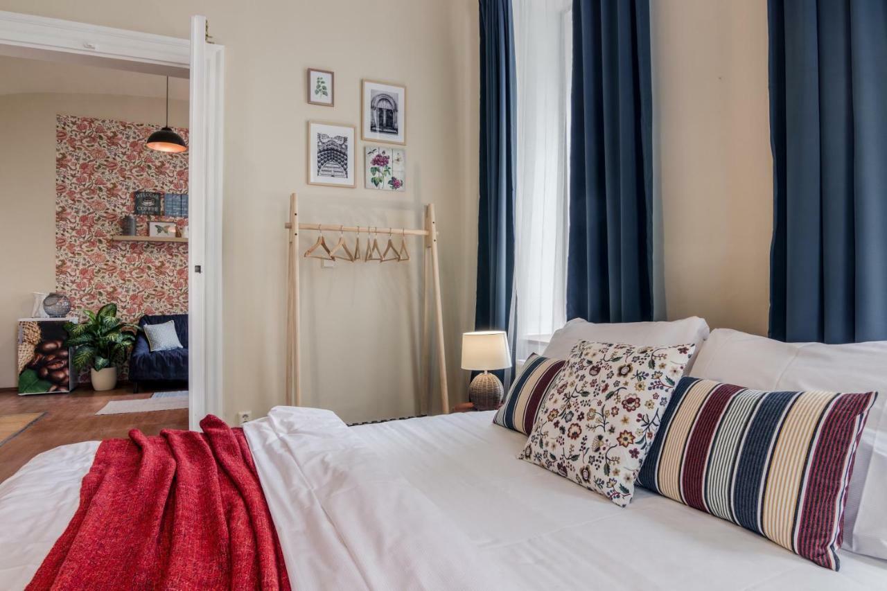 Prague Apt Near Charles Bridge By Michal&Friends Extérieur photo