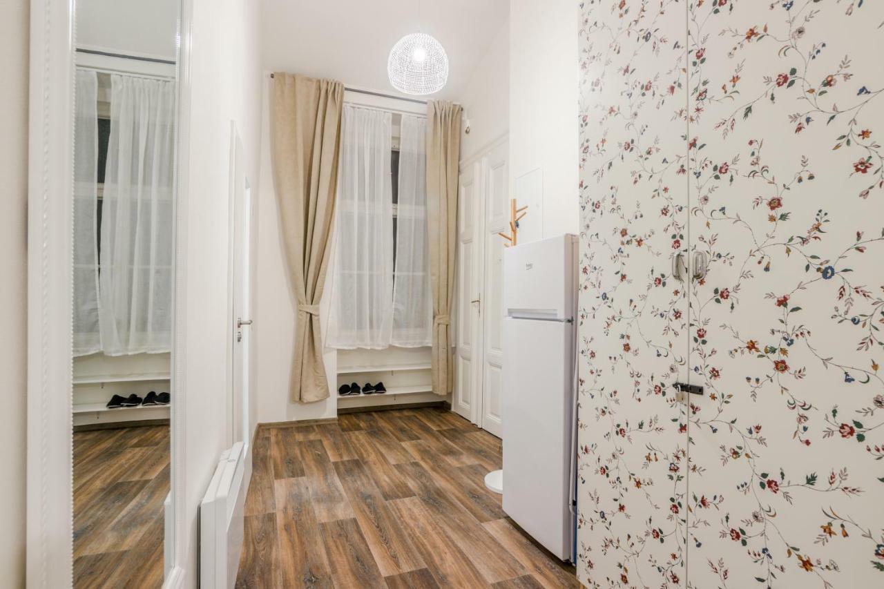 Prague Apt Near Charles Bridge By Michal&Friends Extérieur photo
